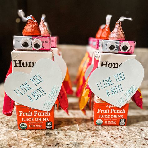 Juice Box Robot, Valentines For Classmates, Robot Valentines, Valentines Robots, Make A Robot, Robot Gift, Dinosaur Valentines, Punch Drinks, Valentine Gifts For Kids