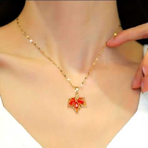 Get Ready For Fall With This Gorgeous, 18k Gold Plated, Zicron Maple Leaf Necklace. Brighten Your Holidays By Topping Off Your Thanksgiving Day Outfit With This Stunning, Dainty Accessory. Nwt, Comes In Box. *Colors May Varry Due To Camera And Lighting* Gold Jewelry Outfits Fall, Fall Necklaces, Leaf Necklaces, Christmas Necklaces, Maple Leaf Necklace, Red Flower Necklace, Czech Glass Necklace, Gold Jewelry Outfits, Get Ready For Fall