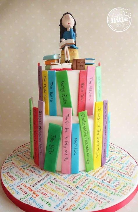 Matilda Party, Roald Dahl Matilda, Library Cake, Matilda Cake, Ronald Dahl, Book Themed Birthday Party, Roald Dahl Day, Book Cakes, Daisy Party