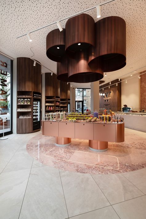 Food Retail Store Design, Experience Center Design, Bakery Store Design, Chocolate Shop Design, Luxury Supermarket, Pastry Shop Interior, Chocolate Store Design, Chocolatier Shop, Luxury Cafe