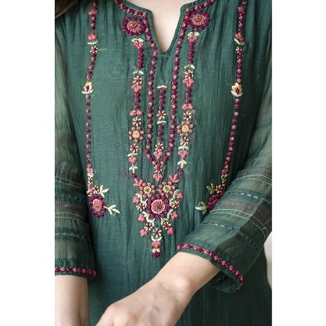 Emerald Green Chanderi Hand Embroidery Kurti - The Wooden Closet - Clothing Designers - Designers #indianfashion#salwarkameez#festivalfashion#handembroidery#ethnicwear#festivewear #brightgreen Chanderi Kurta Designs, Embroidery Kurta, Latest Embroidery Designs, Chanderi Dupatta, Hand Embroidery Dress, Embroidery On Kurtis, Kurti Embroidery Design, Long Kurti Designs, Kurta Neck Design