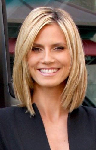 Medium Hair Styles For Women Over 40 Long layered bob for fine hairstyles for fine long hair | iTweenFashion.com Medium Hair Styles For Women, Kadeřnické Trendy, Fesyen Rambut, Shoulder Length Hair Cuts, Haircut For Thick Hair, Short Hairstyle, Mid Length Hair, Hair Blonde, Haircuts For Fine Hair