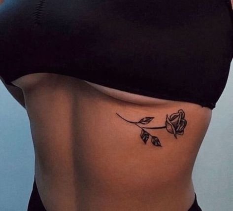 Rib Tattoo Ideas, Underboob Tattoo Designs, Stomach Tattoos Women, Cute Hand Tattoos, Hip Tattoos Women, Small Pretty Tattoos, Petite Tattoos, Spine Tattoos For Women, Tattoos For Black Skin