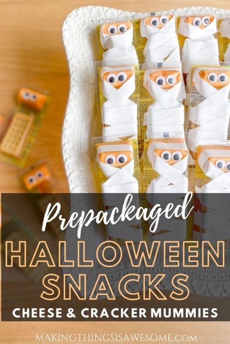 Halloween Snack Bags For Kids, Prepackaged Halloween Treat Ideas, Halloween Treats Store Bought, Classroom Halloween Snacks For Kids, Halloween Snacks For Classroom, Halloween Party Snacks For Kids School, Halloween Birthday Treats For School, What To Give Out For Halloween, Prepackaged Halloween Treats