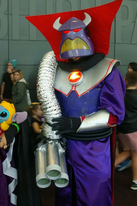 Emperor zurg hand made costume from supanova Perth Zurg Costume Diy, Emperor Zurg Costume, Zurg Costume, Zurg Toy Story, Maleficent Costume Kids, Buzz Party, Stroller Costume, Disfraz Toy Story, Emperor Zurg