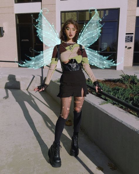 #fairy #fairycore #alternative #ootd #demonia Coven Costume, Fairy Punk, Punk Fairy, Goth Fairy, Princess Fairytale, Punk Princess, Fairy Aesthetic, Fairy Core, Punk Goth