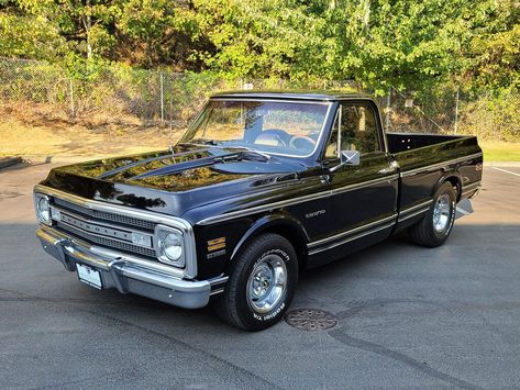 This truck proves that pickups can be collectibles! Buying Your First Car, Chevy Vehicles, Collector Cars For Sale, Sport Truck, Vinyl Doors, Seattle City, Crate Engines, Chevy C10, Character Inspo