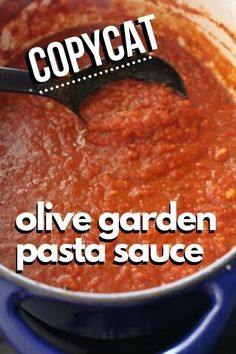 If you love Olive Garden, you might want to check out this Copycat Olive Garden Spaghetti Sauce Recipe! It's easy to make with minimal ingredients. You can create a delicious dish from the comfort of your home! #spaghetti #pasta #pastasauce #copycat #easydinner Olive Garden Red Sauce Recipe, Olive Garden Pasta Sauce, Homemade Sauce For Lasagna, Olive Garden Marinara Sauce Recipe, Olive Garden Spaghetti Sauce, Olive Garden Spaghetti Sauce Recipe, Garden Spaghetti Sauce, Olive Garden Spaghetti, Spaghetti Sauce Homemade