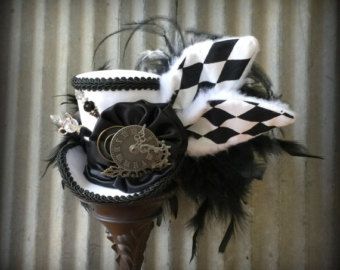 Rabbit Alice In Wonderland, White Rabbit Alice In Wonderland, Black And White Rabbit, Mad Hatter Hat, Mad Hatter Party, Alice In Wonderland Costume, Mad Hatter Hats, Steampunk Hat, Crazy Hats