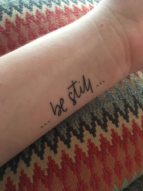 Be still tattoo with an ellipsis on each side. In writing, an ellipsis has two meanings. 1) to omit frivolous or unnecessary content (a reminder to focus on what’s most important) 2) to avoid repeating oneself (a reminder to learn from the past and not repeat it). Thus, the use of two sets is a reminder of both meanings with a reminder to “be still” and just be content where you are and not always worry about where you’re going next. Meaning Full Tattoos, Still Tattoo, Vw Tattoo, Be Still Tattoo, Scripture Tattoos, Health Tattoo, Faith Tattoo, Wrist Tattoos For Women, Tattoo Meaning