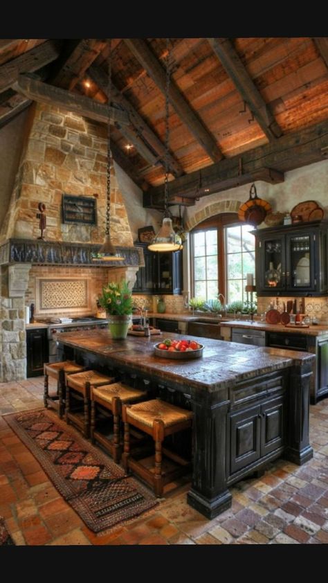 Kitchen Ideas Ranch Style, Castle Inspired Kitchen, House Interior Rustic, Big Kitchens, Castle Kitchen, Transformers Jazz, Modern Rustic Home Decor, Tuscan Kitchen Design, Italy Kitchen