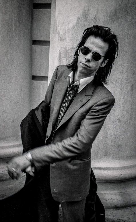 NICK CAVE London 1995 © stefan de batselier Black Clothing Men Aesthetic, Nick Cave Style, Nick Cave 80s, Tim Burton Personajes, Vintage Concert Posters, Magic Man, The Bad Seed, Nick Cave, W Wallpaper