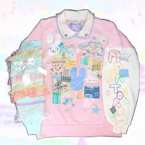 Kawaii Upcycled Clothes, Collage Sweater, Love Basket, Silly Clothes, Harajuku Shirt, Diy Sweater, Funky Outfits, Fashion Collage, Upcycled Fashion