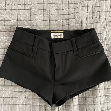 Size 34. No Tags , But Brand New . Very Short. Gorgeous. With Dust Bag Saint Laurent Shorts, Going Out Bottoms, Elevated Minimalist Fashion, Ysl Clothes, Trouser Shorts, Black Leather Shorts, Contrast Top, Luxury Clothes, Black Clothing