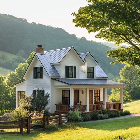 Small Country Cottage Exterior, Cottage House With Porch, Small House Big Porch, Homes In The Country, Tiny House Two Story, Small House Ideas Exterior, Farm Cottage Exterior, House Exterior Ranch Style, Family House Aesthetic