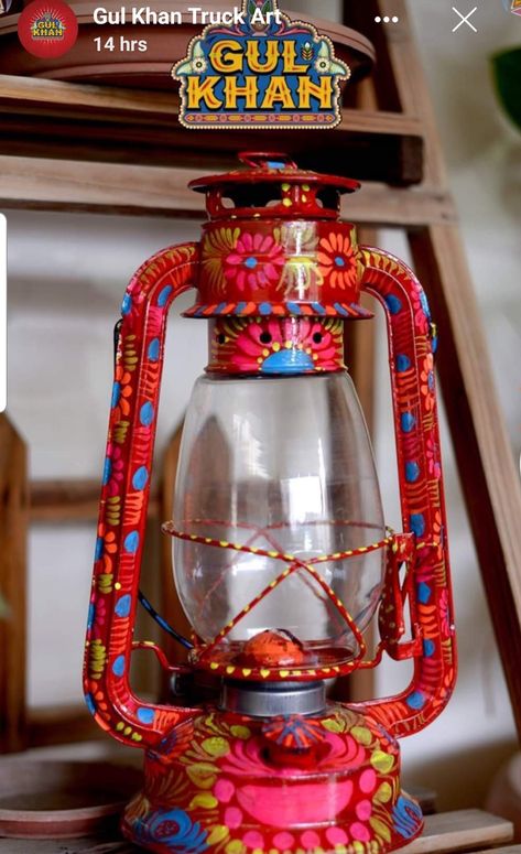 Indian Lamps Decor, Lantern Mandala, Truck Art Pakistan, Painted Lanterns, Janmashtami Decoration, Flower Pot Art, Painted Pots Diy, Folk Art Flowers, Diy Jar Crafts