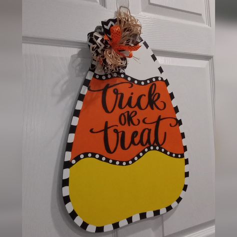 Hand Painted Halloween Door Hanger With Trick Or Treat Saying! 22" X 15". Sealed With Clear Coat To Protect From Weather But I Still Advise To Display Under A Covered Porch To Prolong Its Life. Open To Any Reasonable Offer! Halloween Cutouts, Canvas Door Hanger, Hand Painted Halloween, Ag Teacher, Trick Or Treat Candy, Fall Leaf Wreaths, Fall Decor Diy Crafts, Burlap Door Hangers, Halloween Door Hangers