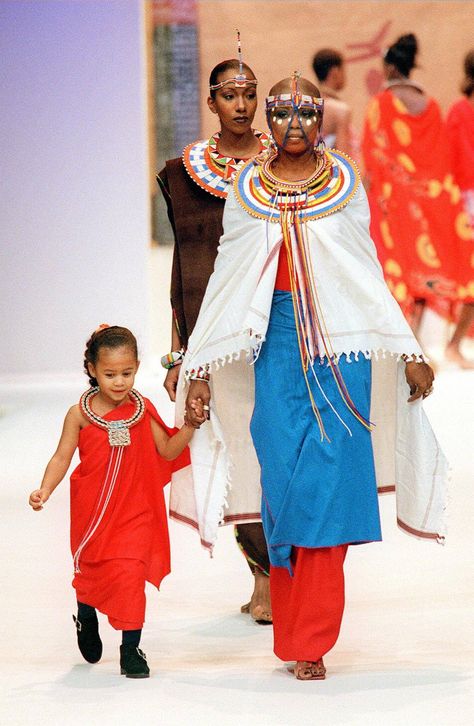 Kenyan Clothes, Kenyan Clothing, Kenya Fashion, Eagle Images, African Traditions, African People, African Culture, African Beauty, Elegant Outfit