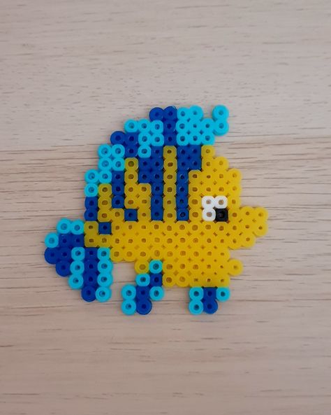 Ocean Animal Perler Bead Patterns, Perler Beads Disney Villains, Blue Perler Beads Ideas, Disney Melty Beads Patterns, Fuse Bead Patterns Disney, Yellow Perler Beads Ideas, Disney Fuse Beads, Turtle Fuse Beads, Fuse Beads Disney