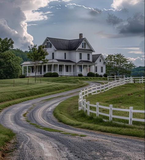 1800s Farmhouse Exterior, Old School Farmhouse, Old Farmhouse Exterior, Pretty Houses, House Pictures, Future Farms, Old Farm Houses, Alphabet Book, Beautiful Houses