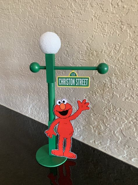 Street Decoration Ideas, Sesame Street Lamp Post, Mini Centerpieces, Sesame Street Decorations, Sesame Street Centerpiece, Sesame Street Party Favors, Street Lamp Post, Frozen Party Supplies, Sesame Street Cake