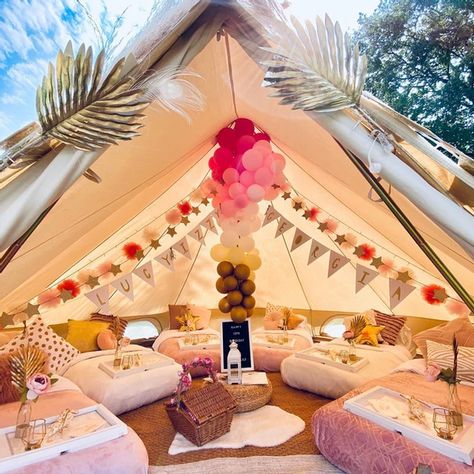 Yurt Birthday Party, Wedding Glamping Tents, Boho Glamping Party, Yurt Party, Glamping Aesthetic, Teepee Slumber Party, Bell Tent Glamping, Glamping Birthday Party, Birthday Sleepover Ideas