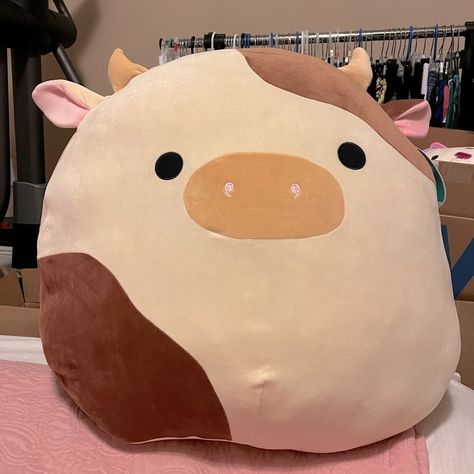 Rare Exclusive Ronnie Cow 24 Squishmallow - New Never Cuddled - Shipping Out Next Day - Smoke Free Home Cow Squishmallow Collection, Giant Squishmallow, Squish Mallow, Cow Squishmallow, Squish Mallows, Bubble Yum, Peach Costume, Cute Squishies, Xmas List