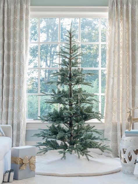 Noble Fir Christmas Tree, Noble Fir Tree, Artificial Xmas Trees, Big Christmas Tree, Fir Christmas Tree, Warm White Led Lights, Metal Core, Christmas Tours, Fir Tree