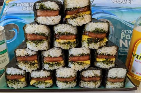 Gluten-Free Spam Musubi - Make it Gluten Free - Celiac safe! Musubi Recipe, Spam Musubi, Seasoned Rice Vinegar, Meat Alternatives, Extra Firm Tofu, Seasoned Rice, Sushi Recipes, Appetizer Dips, Vegan Options