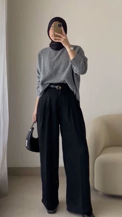 Casual Outfit For College, Office Outfits Women Hijab, Outfit Kuliah Hijab, Outfit For College, University Office, Casual Sporty Outfits, Modest Casual, Smart Casual Work Outfit, Modest Casual Outfits