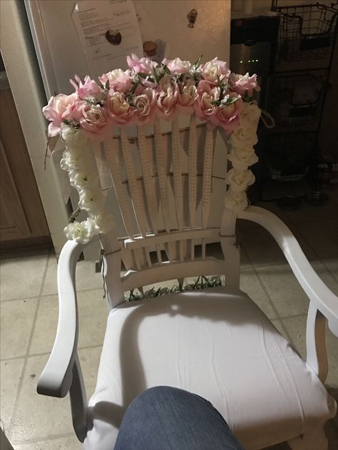 Mom To Be Chair Decoration Ideas, Baby Shower Chair Ideas, Mom To Be Chair, Upholster Chair, Tyler Henry, Ash Baby, Baby Shower Chair, Easy Diys, Shower Chair