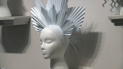 Paper Headpiece, Feather Hats, Folding Structure, Paper Hats, Fusion Art, Paper Dress, Paper Hat, 3d Shapes, Art Deco Architecture