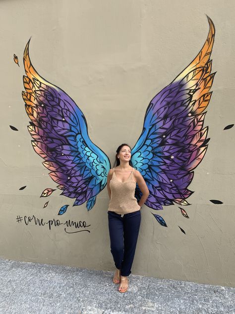 Angel Wings Wall Art Diy, Wings Painting On Wall, Wings Wall Painting, Angel Wing Wall Art, Angel Wings Painting, Angel Wings Wall Art, Angel Wings Art, Selfie Wall, Wall Street Art