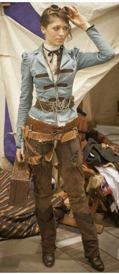 This costume is bit messy but the concept for steampunk pants works great with the jacket and blouse Steam Punk Diy, Steampunk Clothes, Steampunk Pants, Mode Steampunk, Steampunk Aesthetic, Steampunk Couture, Steampunk Women, Diy Kostüm, Steampunk Cosplay