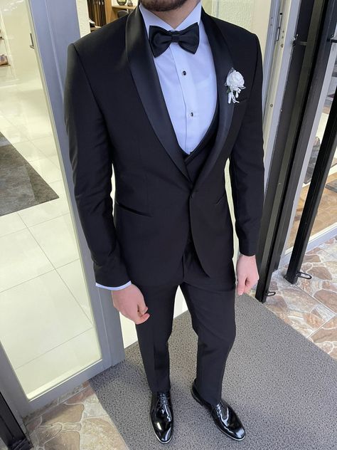 Black Wedding Men Suit, Tuxedo Shawl Lapel, Men Groom Suits Wedding Ideas, Men Black Wedding Suit, Black On Black Wedding Suit, Wedding Costume Men, Black Suit For Groom, Mens Wedding Tuxedo, Black Tuxedo Wedding