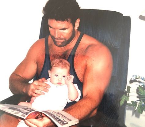 Sand At The Beach, Razor Ramon, Famous Wrestlers, Taylor Hall, Scott Hall, Wwe Hall Of Fame, Classic Photo, Wwe Legends, Baby Blessing