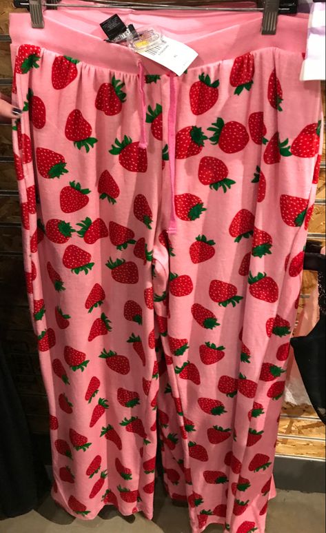 Spotted at Hot Topic Hot Topic Finds, Strawberry Shortcake Pajamas, Strawberry Pjs, Strawberry Pajamas, Strawberry Clothes, Strawberry Clothing, Strawberry Stuff, Strawberry Things, Unique Gift Wrapping