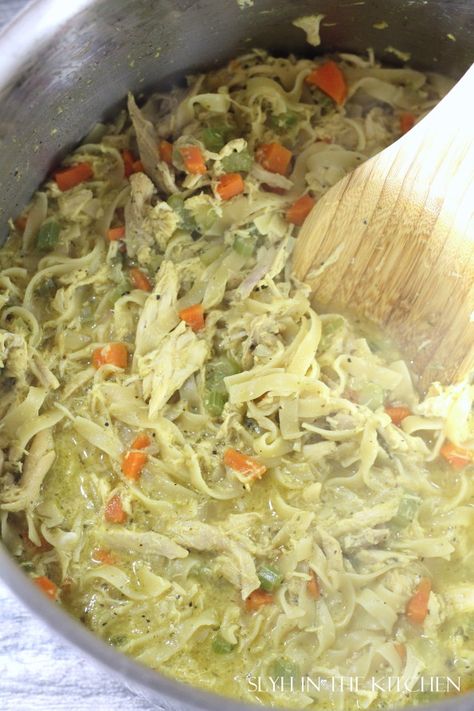 Rotisserie Chicken And Noodles, Crockpot Rotisserie Chicken, Easy Chicken And Noodles, Rotisserie Chicken Recipes Leftover, Chicken And Egg Noodles, Rotisserie Chicken Soup, Recipes Using Rotisserie Chicken, Crockpot Chicken And Noodles, Egg Noodle Recipes