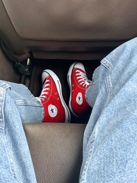 red chuck taylor all star high top classic converse aesthetic indie vibes shoes overalls fit Red All Star, Rp Aesthetic, Marauders Aesthetic, Converse Low, Converse Low Tops, Red Converse, + Core + Aesthetic, Red Shoes, Converse All Star