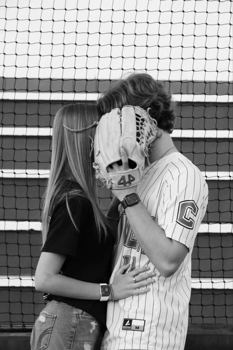 Couple photo ideas 
Couple poses
Couple goals
Baseball couple photos
Baseball poses
Baseball photos Baseball Couples, Country Couple Pictures, Country Relationship Goals, Cute Country Couples, Baseball Wedding, Sports Couples, Vini Jr, Country Couples