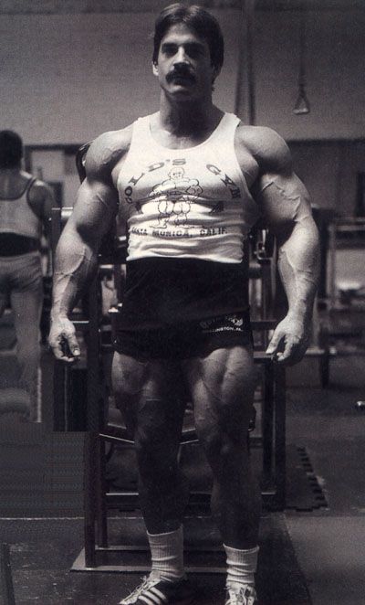 Mike Mentzer, Hit Training, Aesthetics Bodybuilding, Gym Wallpaper, Bodybuilding Pictures, 남자 몸, Keep Working, Training Motivation, Body Builder