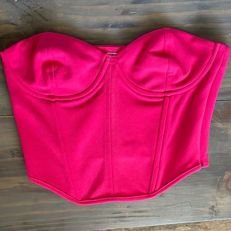 Brand New!! Zara Corset Top In Hot Pink Color. Hot Pink Black Outfit, Corset Outfit Pink, Cropped Rosa Pink, Hot Pink Corset Outfit, Pink Corset Top Outfit, Shein Corset Top, Hot Pink Corset Top, Hot Pink Clothes, Pink Crop Top Outfit