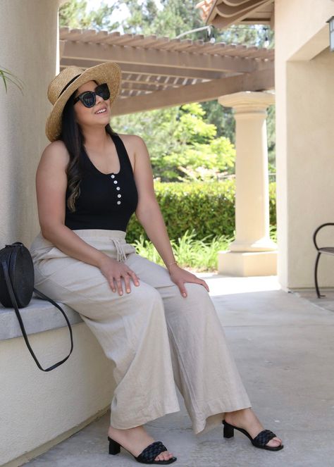 Cuba Outfit Ideas Plus Size, Fashion Midsize Women, Midsize Fashion 2023, Summer Outfits Midsize Women, Cuba Outfits, Blue Linen Pants Outfit, Mid Size Fashion Summer, Cuba Aesthetic, Midsize Spring Outfits