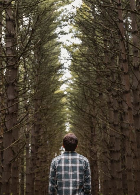 Forest Poses Men, Portraits In The Woods, Forest Photography Model, Male Portrait Photography Outdoor, Forest Photoshoot Men, Photo Ideas For Men, Forest Portrait Photography, Forest Poses, Forest Photoshoot Ideas