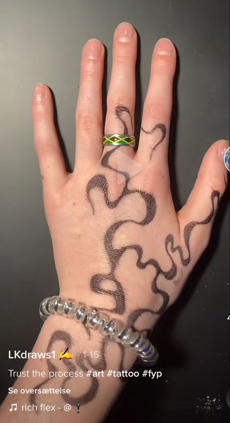 Sharpie Hand Doodles, Ink Poisoning, Henna Style Tattoos, Sharpie Tattoos, Pen Tattoo, Hand Doodles, Hand Tats, Gorillaz Art, Henna Style