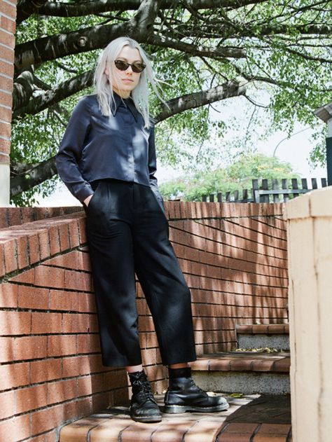 Grain Magazine Phoebe Bridgers Inspired Outfit, Pheobe Bridgers Style, Phoebe Bridgers Outfit, Pheobe Bridger, Modern Rock, Fit Board, Woo Woo, Phoebe Bridgers, Yeah Yeah