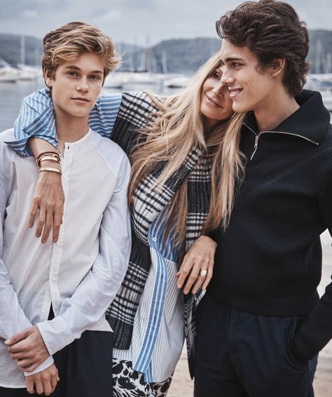 Mother Son Poses, Mother Son Photos, Son Photo Ideas, Turning 21, Family Portrait Poses, 55th Birthday, Family Photo Pose, Elle Macpherson, Mom Son