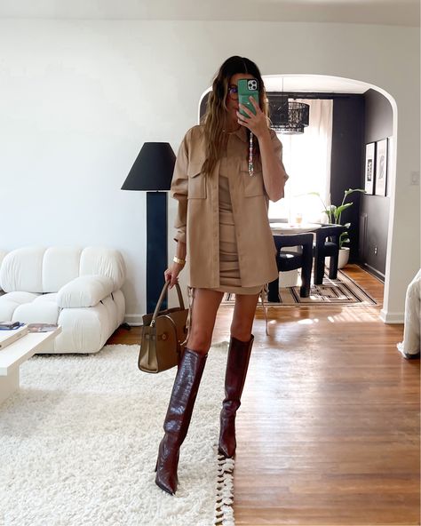 Brown Knee High Boots Outfit, Leather Boots Outfit, Brown Boots Outfit, Fall Travel Outfit, Fall Boots Outfit, Winter Boots Outfits, Knee Boots Outfit, High Boots Outfit, Looks Country