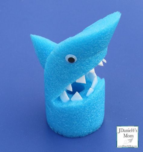 Arts and Crafts for Kids- Pool Noodle Shark (Fin) Shark Craft, Pool Noodle Crafts, Ocean Kids, Pool Noodle, Sea Crafts, Vbs Crafts, Diy Pool, Arts And Craft, Ocean Crafts