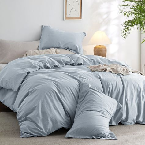 PRICES MAY VARY. Extra Cozy: The 100% cotton outer cover on this comforter set provides exceptional breathability and moisture-wicking properties, ensuring maximum coziness night after night. Ultra Soft: This comforter is prewashed in manufacturing, and filled with extra-fine polyester microfiber to achieve an exquisite softness that's gentle on the skin, delivering all-year-round comfort. Natural Wrinkle: This comforter features a stylish, natural wrinkle that can effortlessly complement any in Calm Coastal Bedroom, Blue Comforter Bedroom Ideas, Blue Bedding Decor, Blue Comforter Bedroom, Grey Comforter Bedroom, Light Blue Comforter, Navy Blue Comforter, Light Blue Bedding, Twin Size Comforter